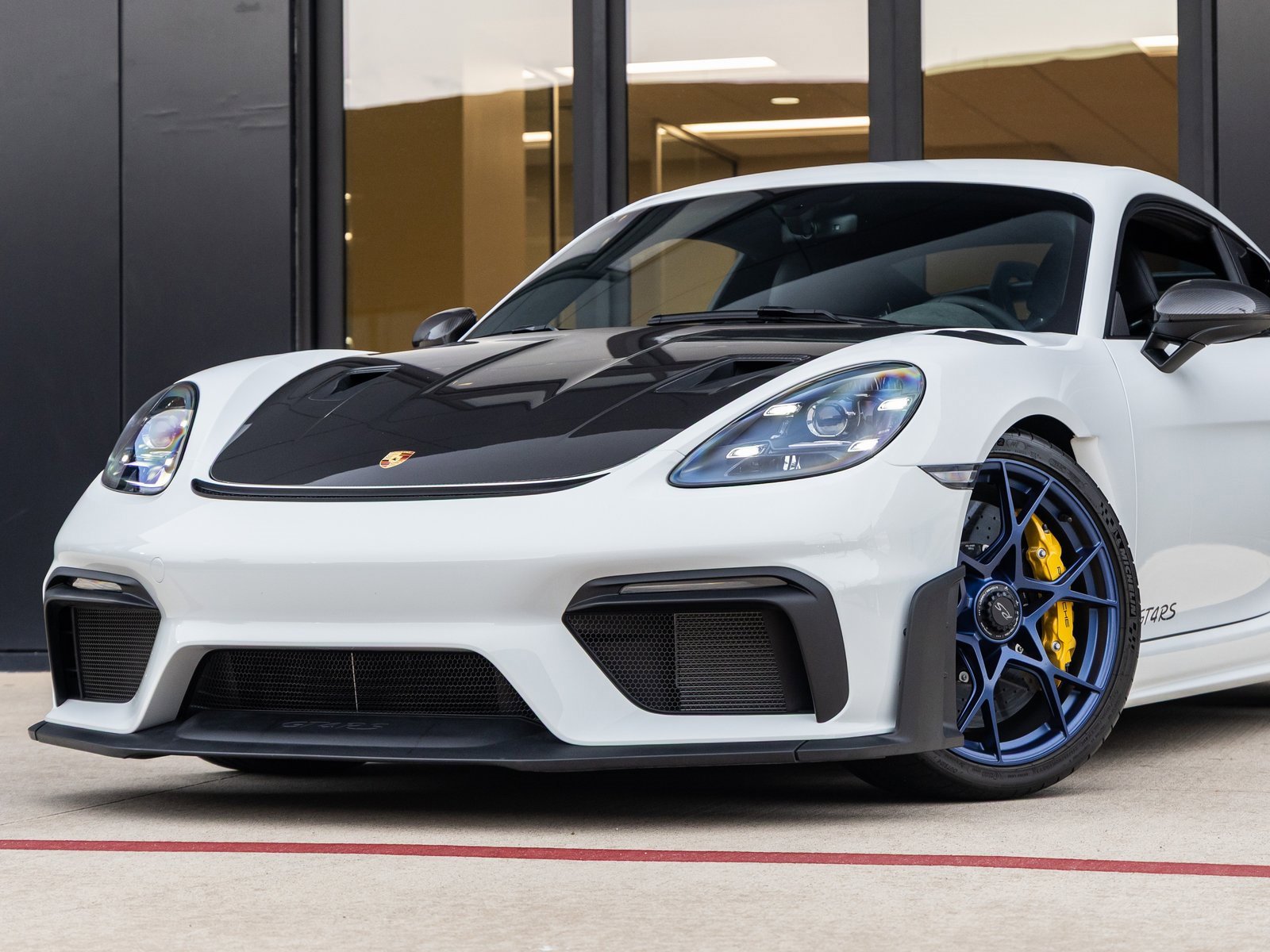 Used 2025 Porsche 718 Cayman GT4 RS image 23
