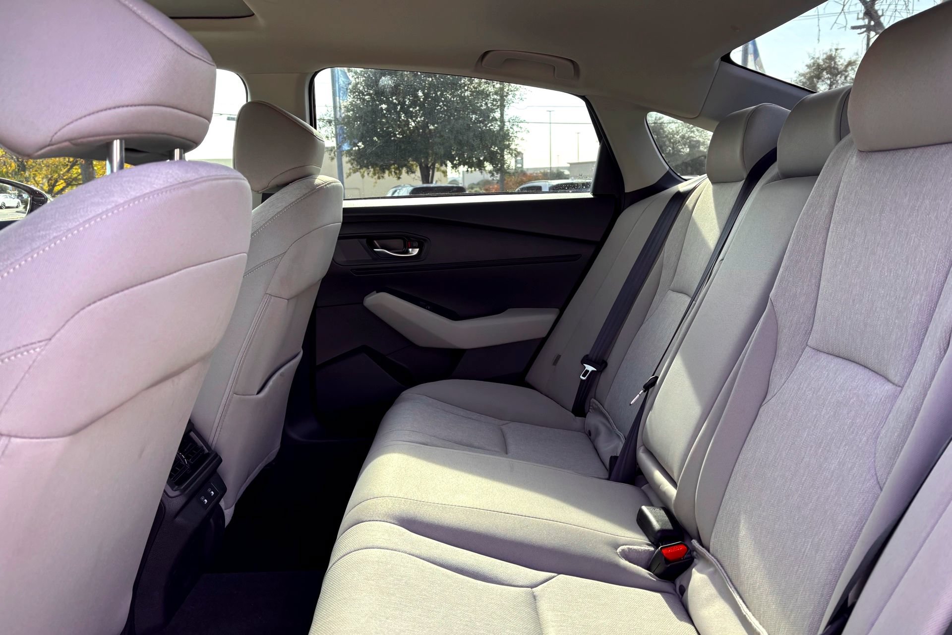Used 2025 Honda Accord SE image 30