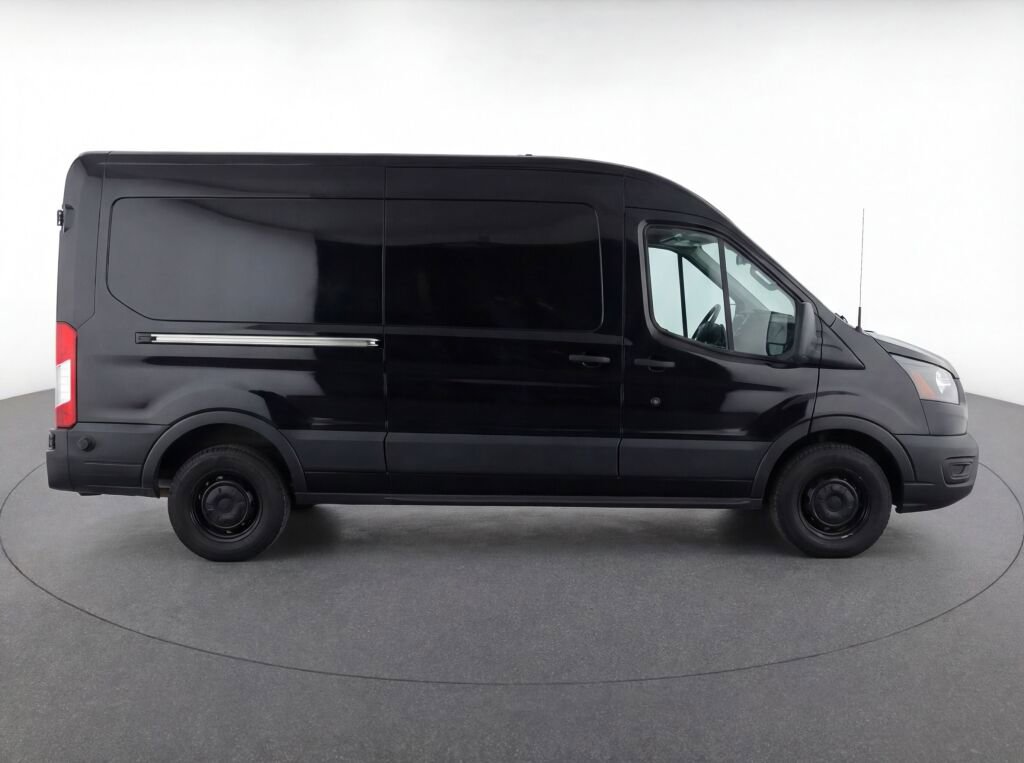 Used 2024 Ford Transit 350 XLT image 8