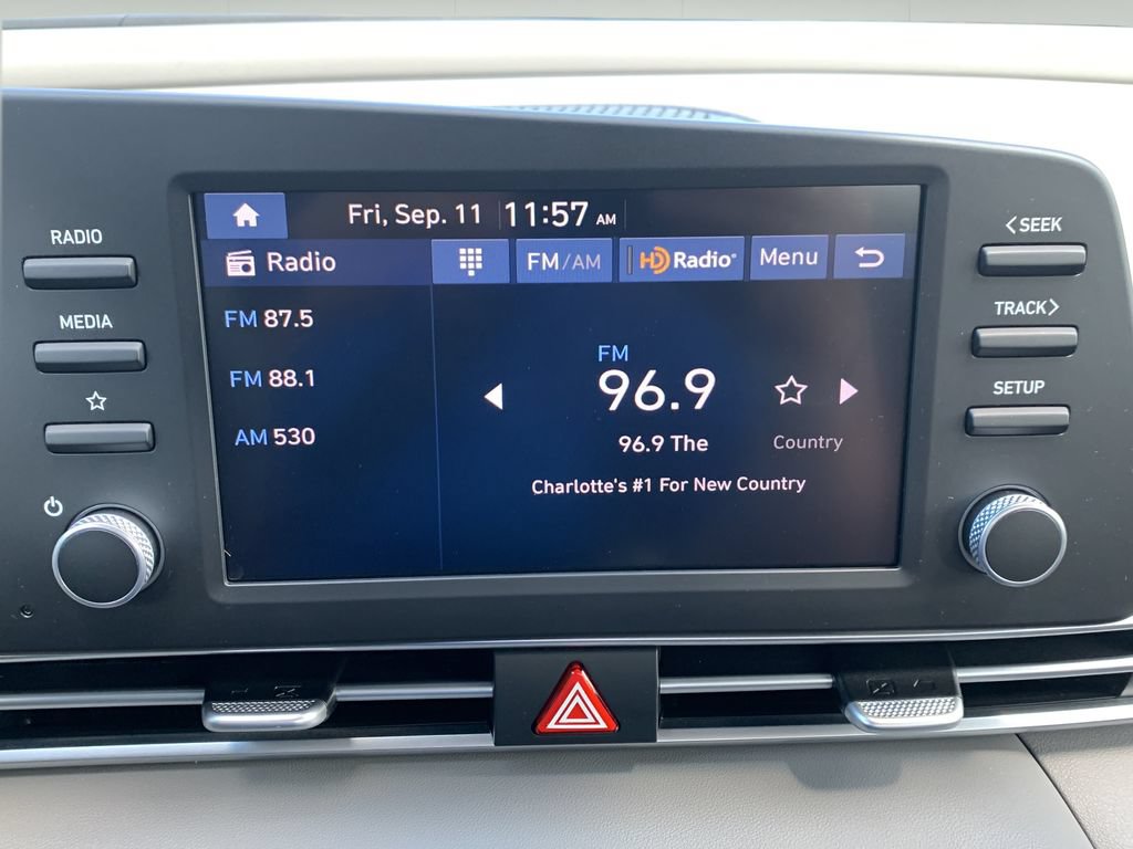 Certified 2026 Hyundai Elantra SE FWD image 27