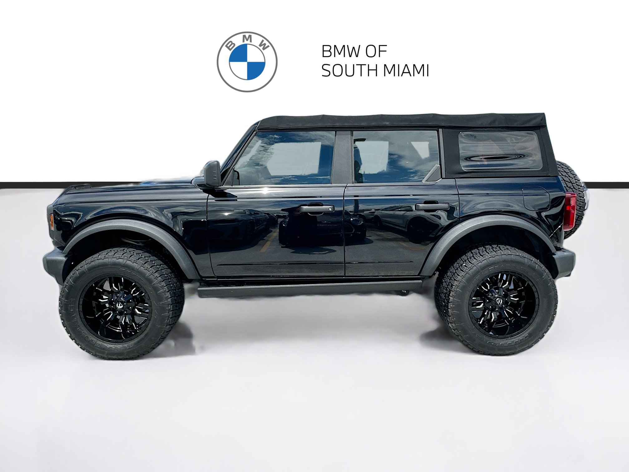 Used 2022 Ford Bronco 4-Door AWD/4WD image 4