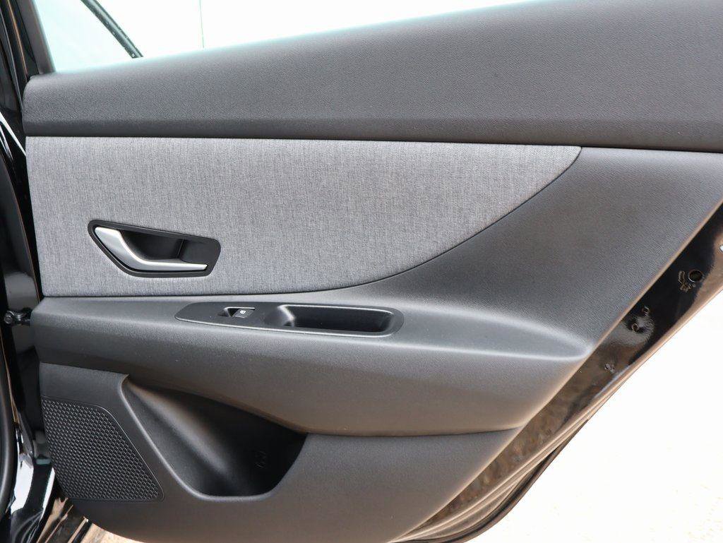 New 2026 Hyundai Elantra Limited image 16