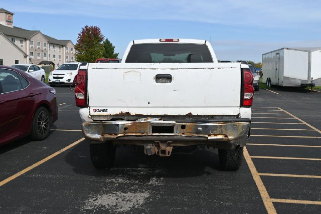 Used 2004 Chevrolet Silverado 2500 W/T w/ Snow Plow Prep Package AWD/4WD image 5