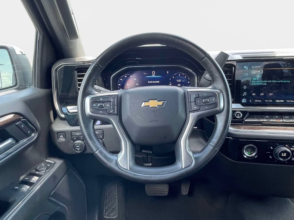 Used 2024 Chevrolet Silverado 1500 LT AWD/4WD image 14
