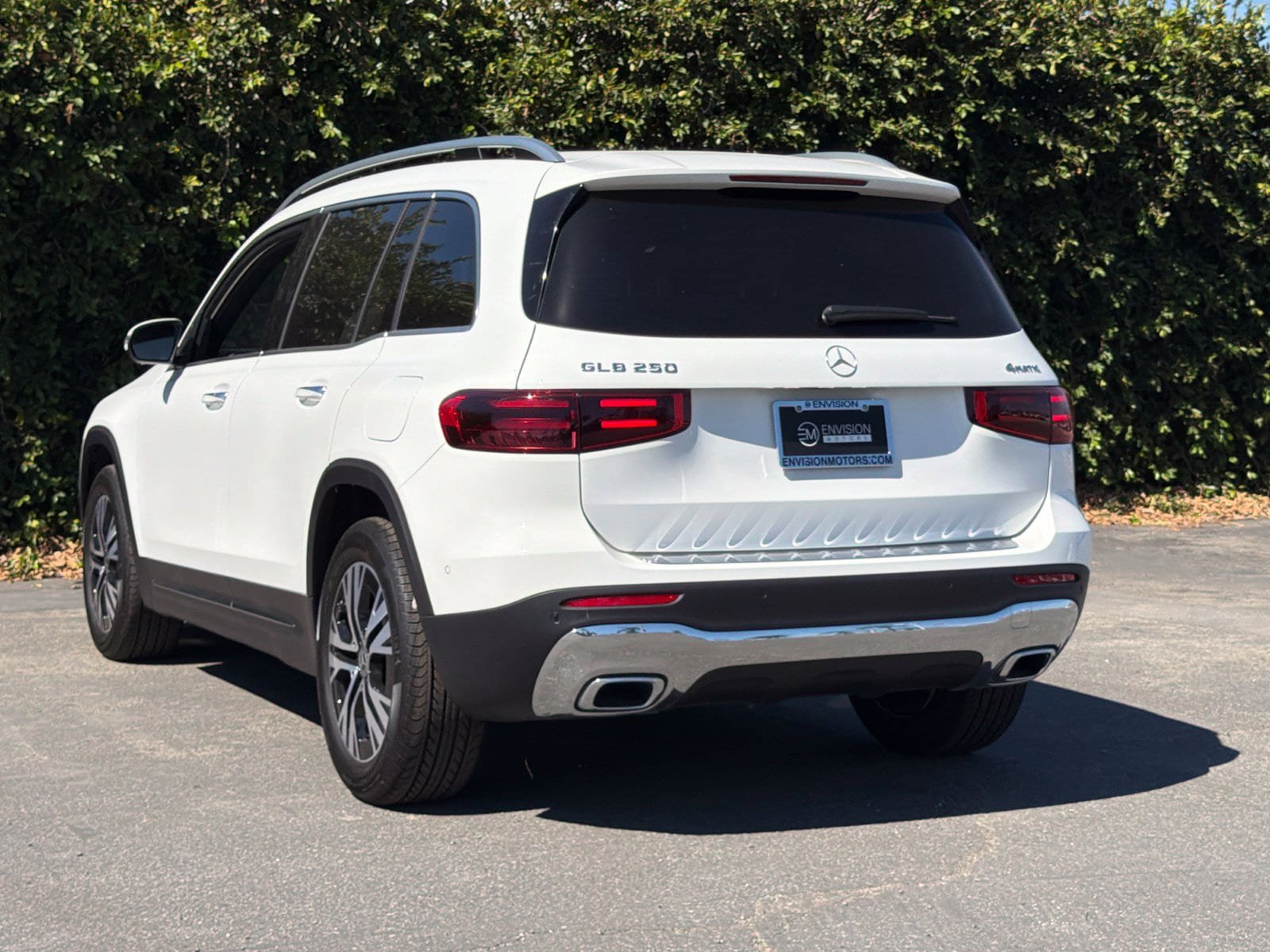 New 2026 Mercedes-Benz GLB 250 4MATIC image 8