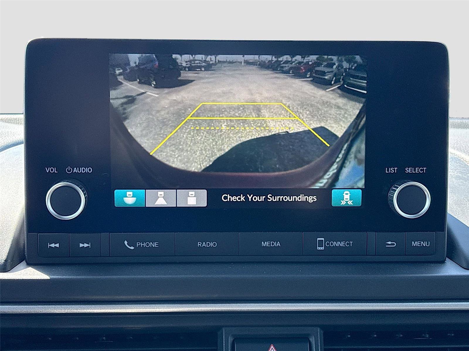 Certified 2025 Honda Pilot Sport image 15