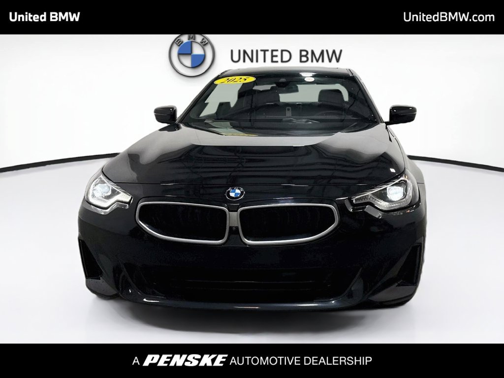 Certified 2025 BMW 230i Coupe RWD image 2