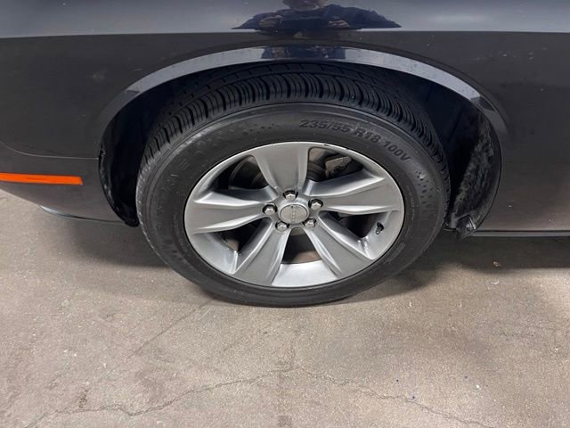Used 2021 Dodge Challenger SXT RWD image 23