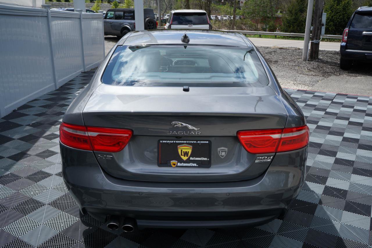 Used 2018 Jaguar XE Prestige AWD/4WD image 7