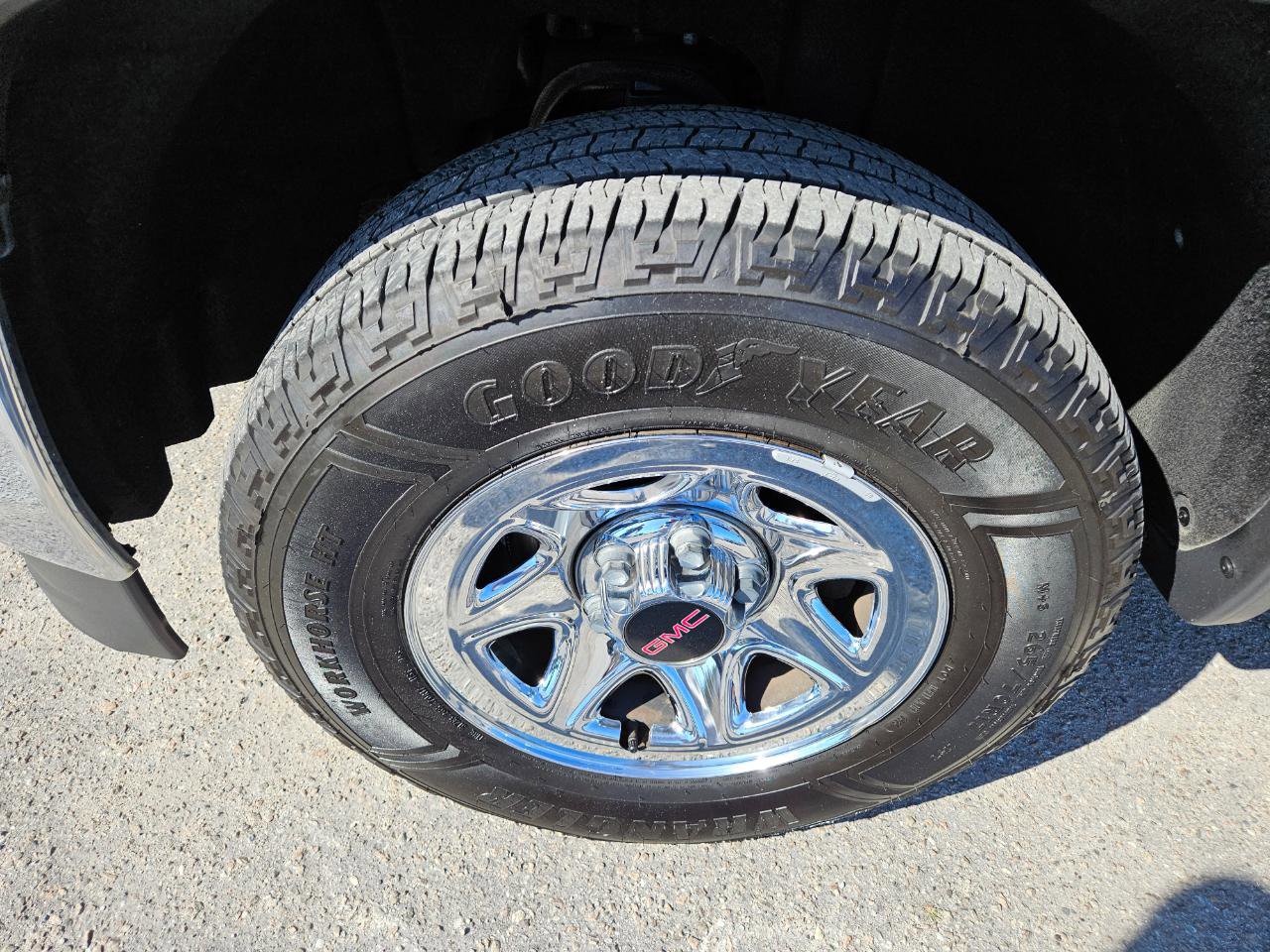 Used 2017 GMC Sierra 1500 2WD Double Cab w/ Sierra Convenience Package image 10