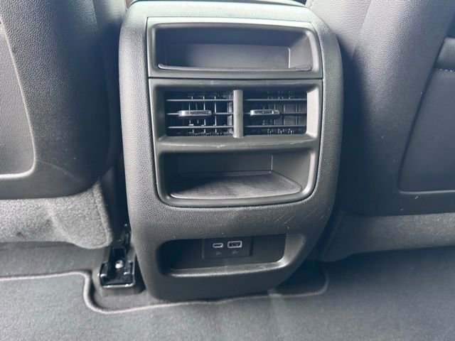 New 2026 Cadillac XT5 Luxury image 18