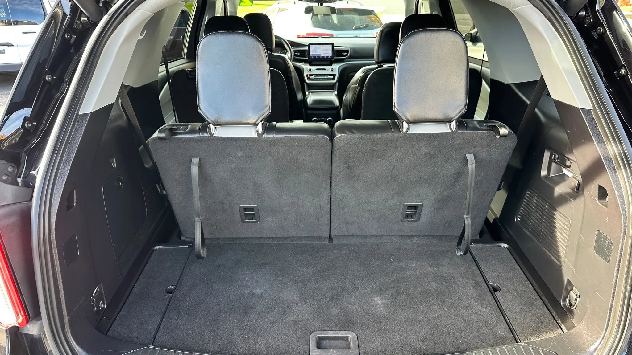 Used 2021 Ford Explorer XLT w/ Equipment Group 202A image 32