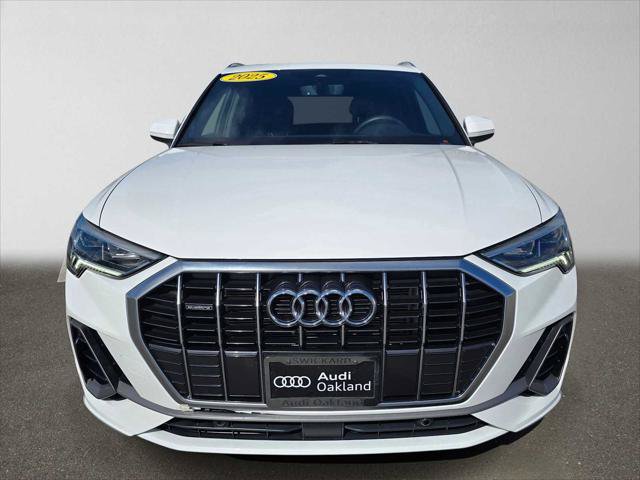 Used 2025 Audi Q3 2.0T Premium w/ Convenience Package AWD/4WD image 3