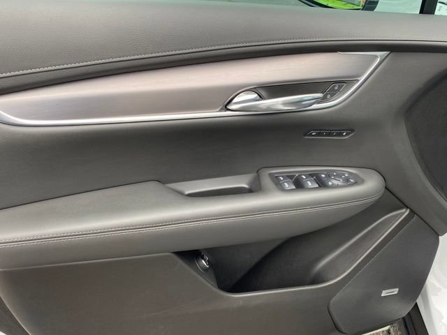 Certified 2024 Cadillac XT6 Luxury w/ LPO, Floor Liner Package FWD image 16