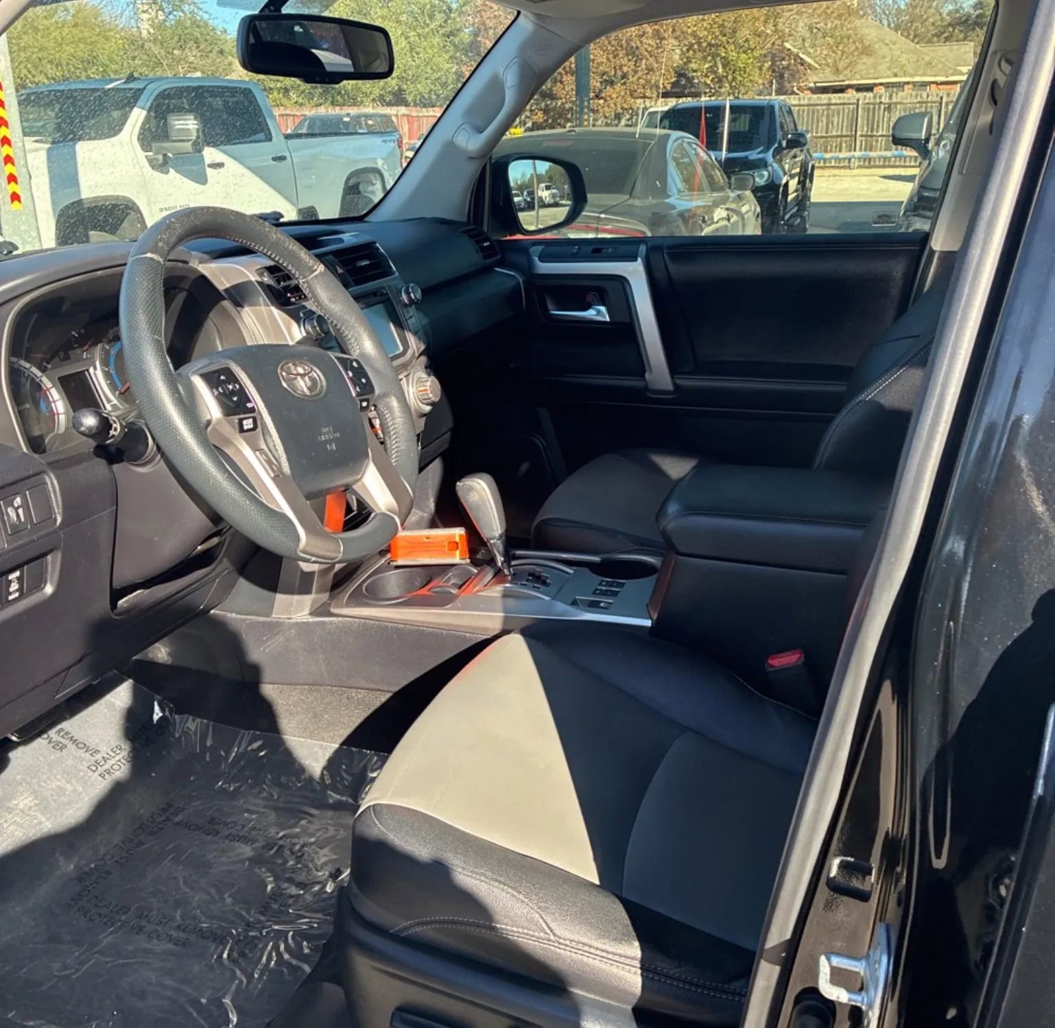 Used 2015 Toyota 4Runner SR5 Premium image 9