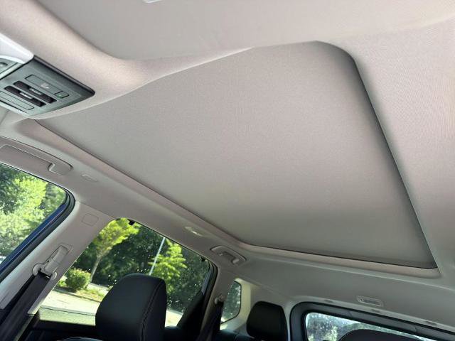 Certified 2023 Nissan Rogue Platinum AWD/4WD image 17