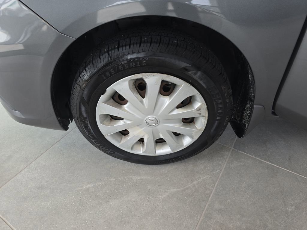 Used 2016 Nissan Versa S Plus image 29