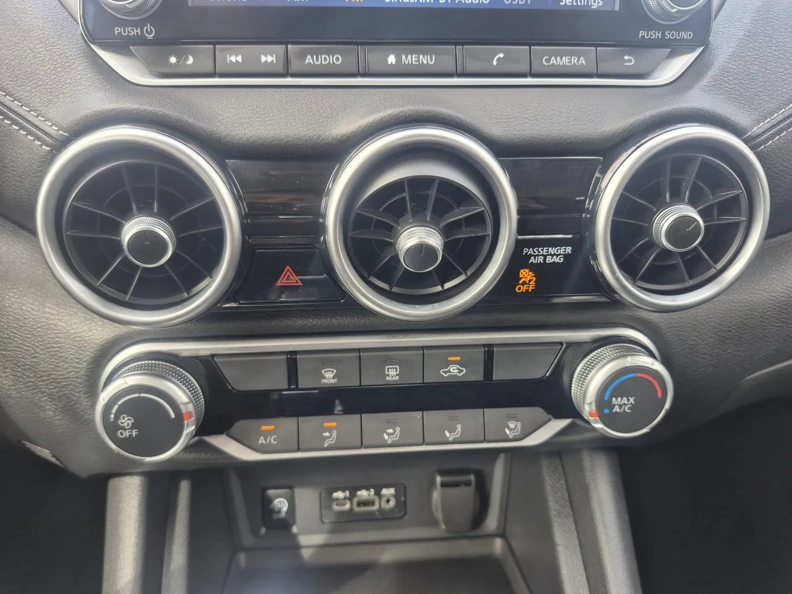 Used 2024 Nissan Sentra SV FWD image 25