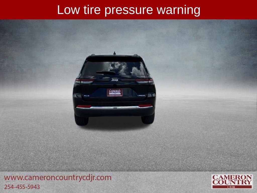 Used 2025 Jeep Grand Cherokee Laredo w/ Luxury Tech Group I AWD/4WD image 4