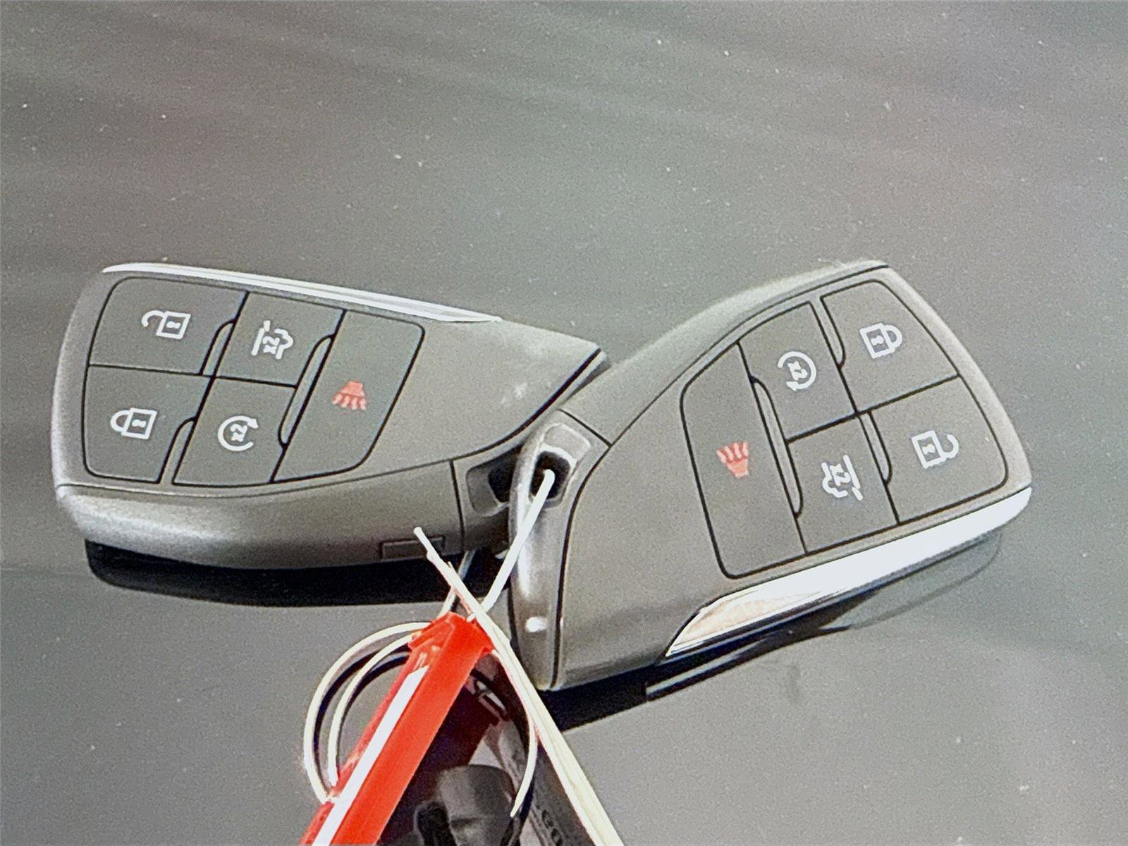 Used 2025 Chevrolet Suburban LS image 22