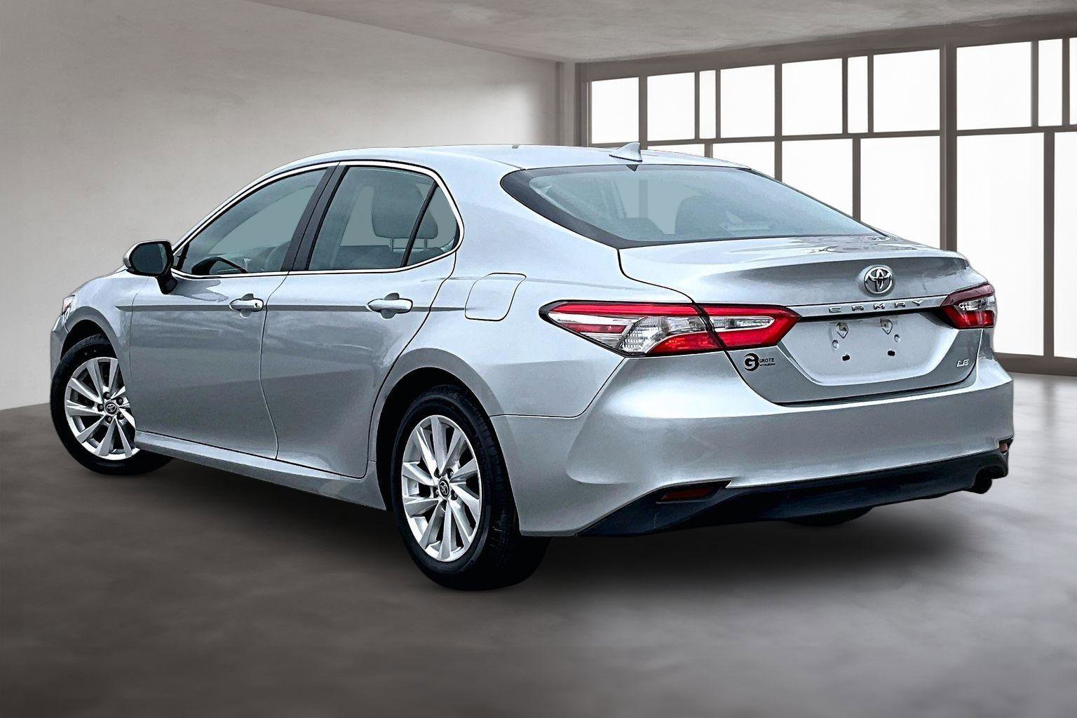 Used 2023 Toyota Camry LE image 14