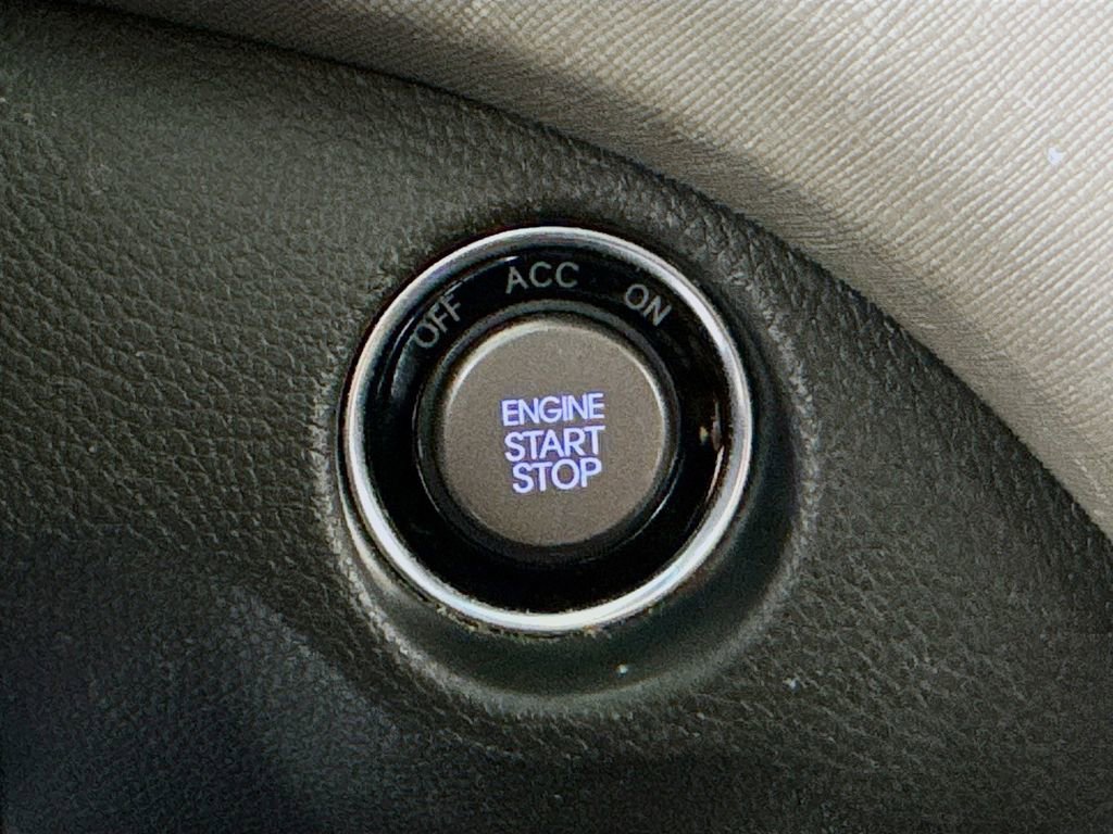 Used 2014 Hyundai Santa Fe Sport w/ Premium Equipment Package 03 image 14