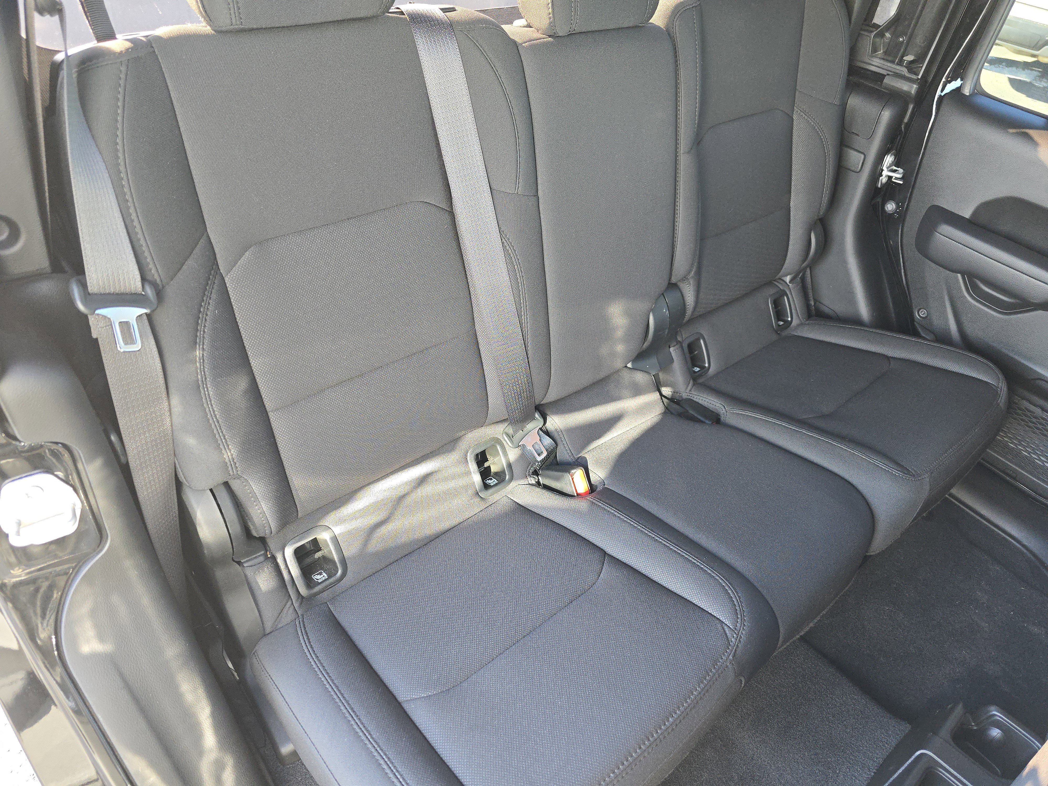 Used 2023 Jeep Gladiator Sport image 18