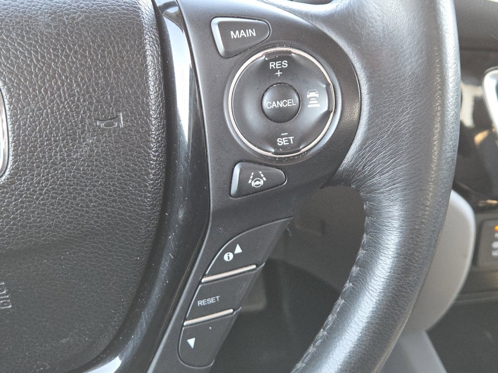 Used 2017 Honda Ridgeline RTL-E image 7