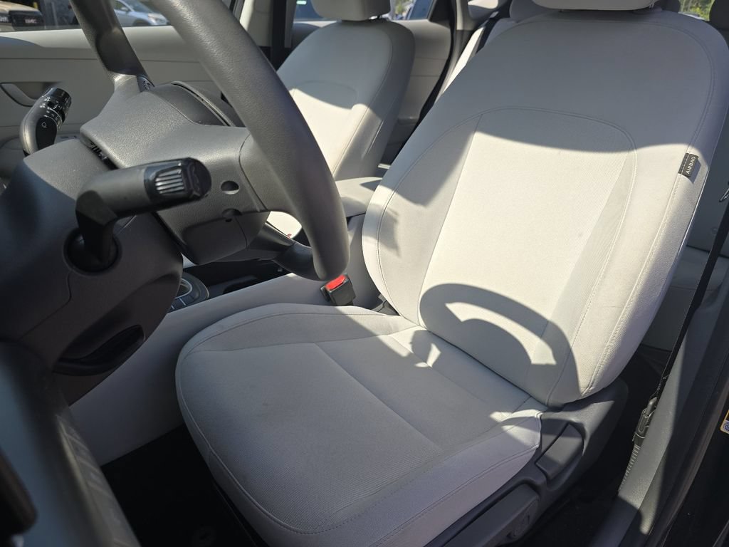 Used 2024 Hyundai Kona SE AWD/4WD image 21