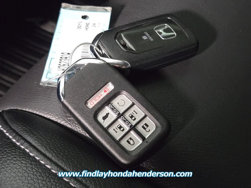 Certified 2024 Honda Odyssey Touring image 32