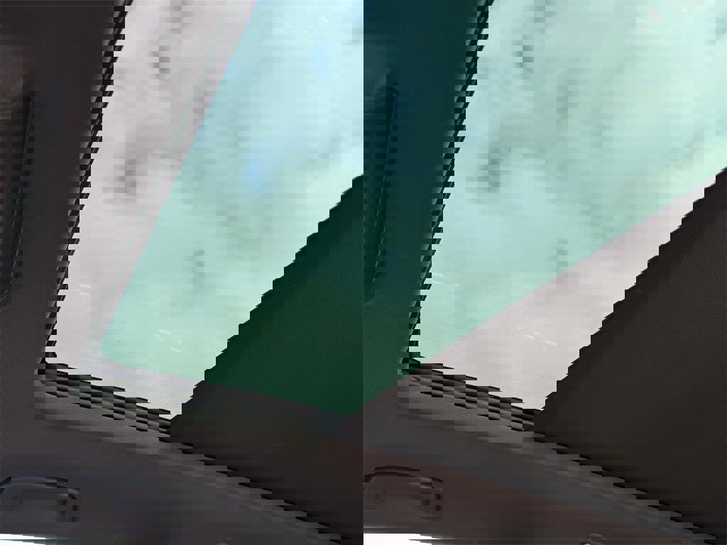 Used 2023 Volkswagen Atlas Cross Sport SE w/ Panoramic Sunroof Package image 22