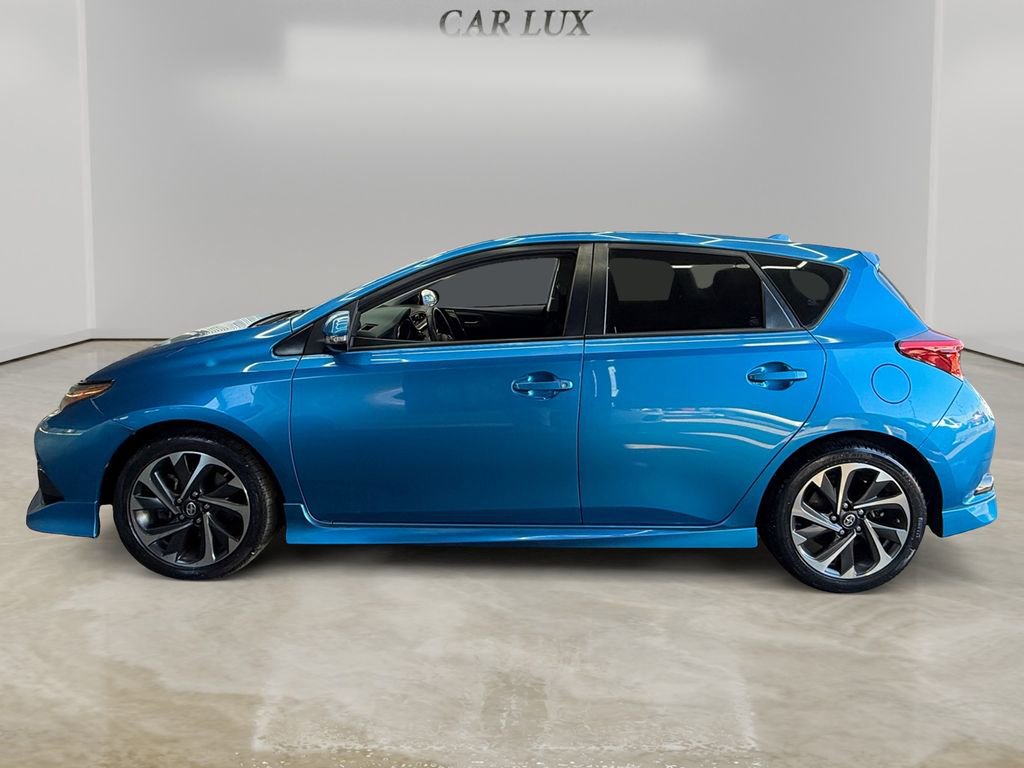 Used 2016 Scion iM image 2