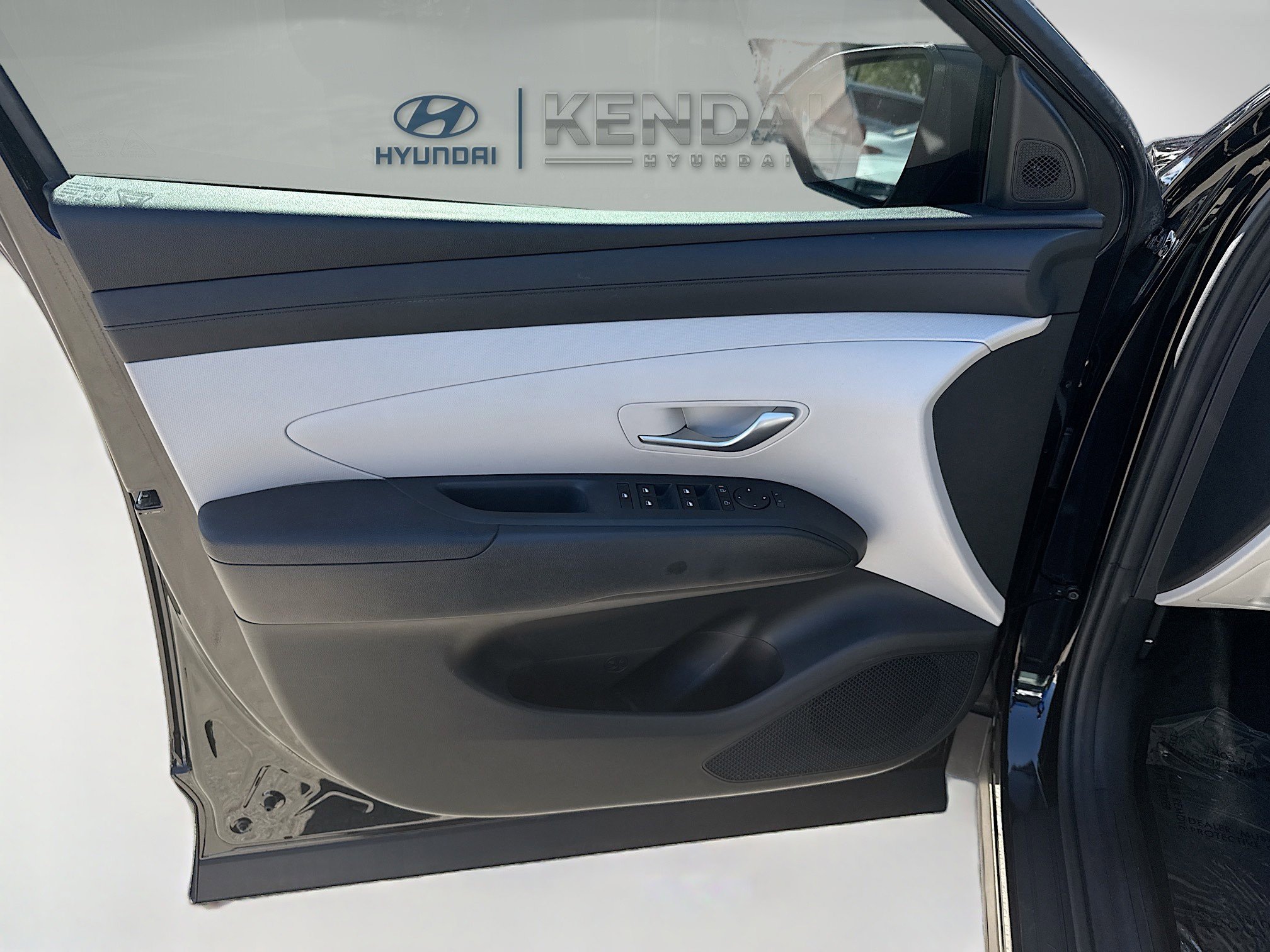 Used 2025 Hyundai Tucson SE image 17