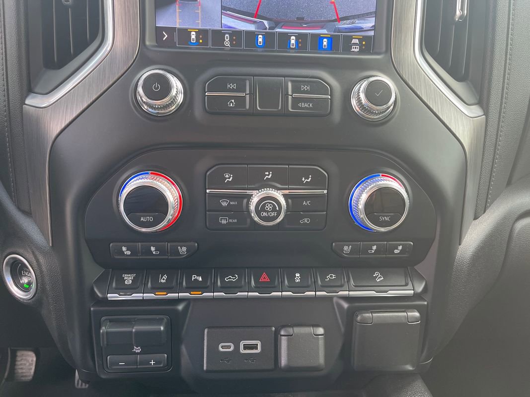 Used 2021 GMC Sierra 3500 Denali AWD/4WD image 19