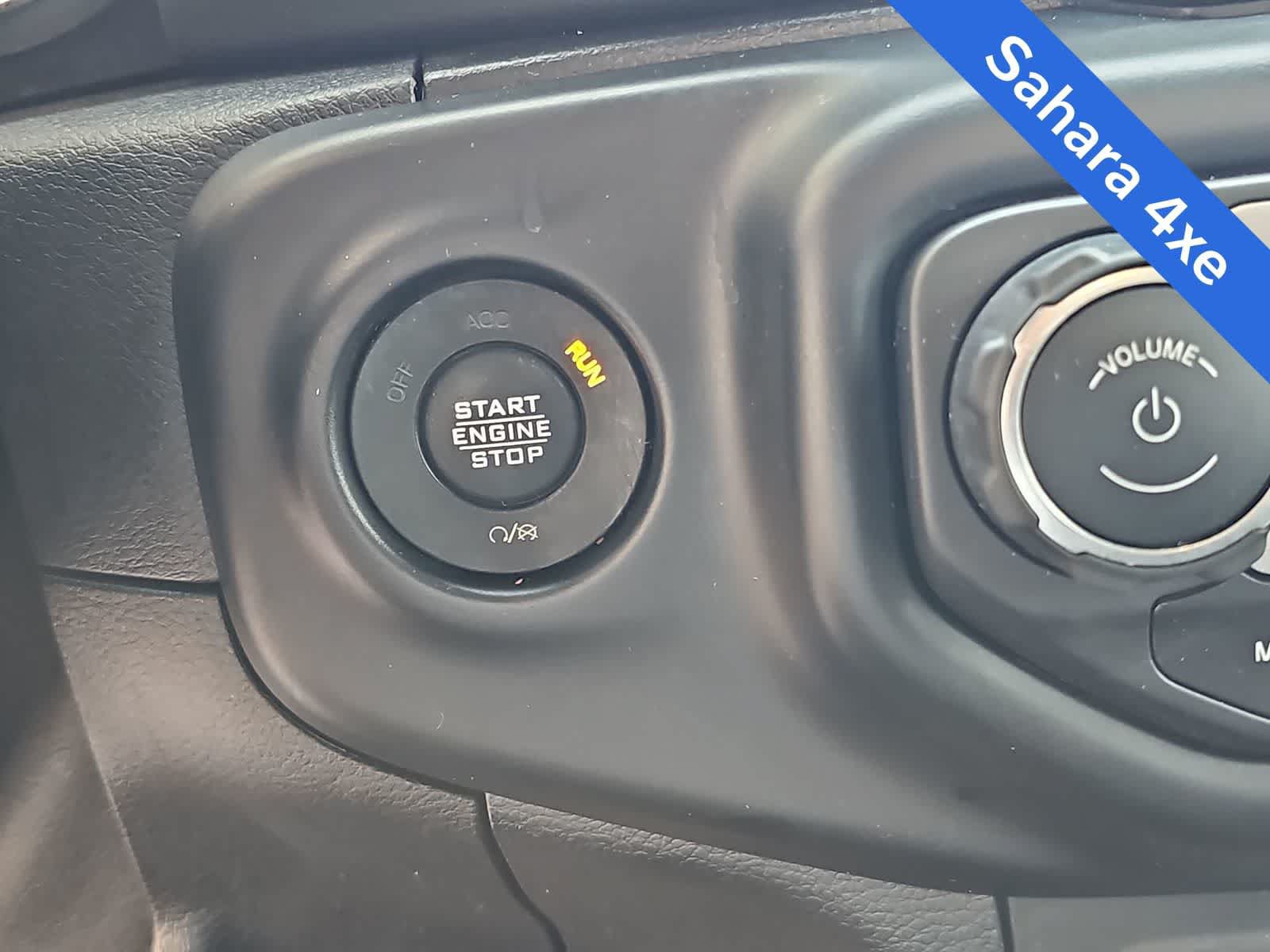 Used 2021 Jeep Wrangler Unlimited Sahara AWD/4WD image 24