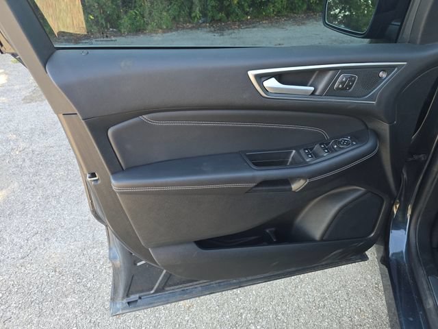 Used 2024 Ford Edge Titanium w/ Equipment Group 301A AWD/4WD image 10