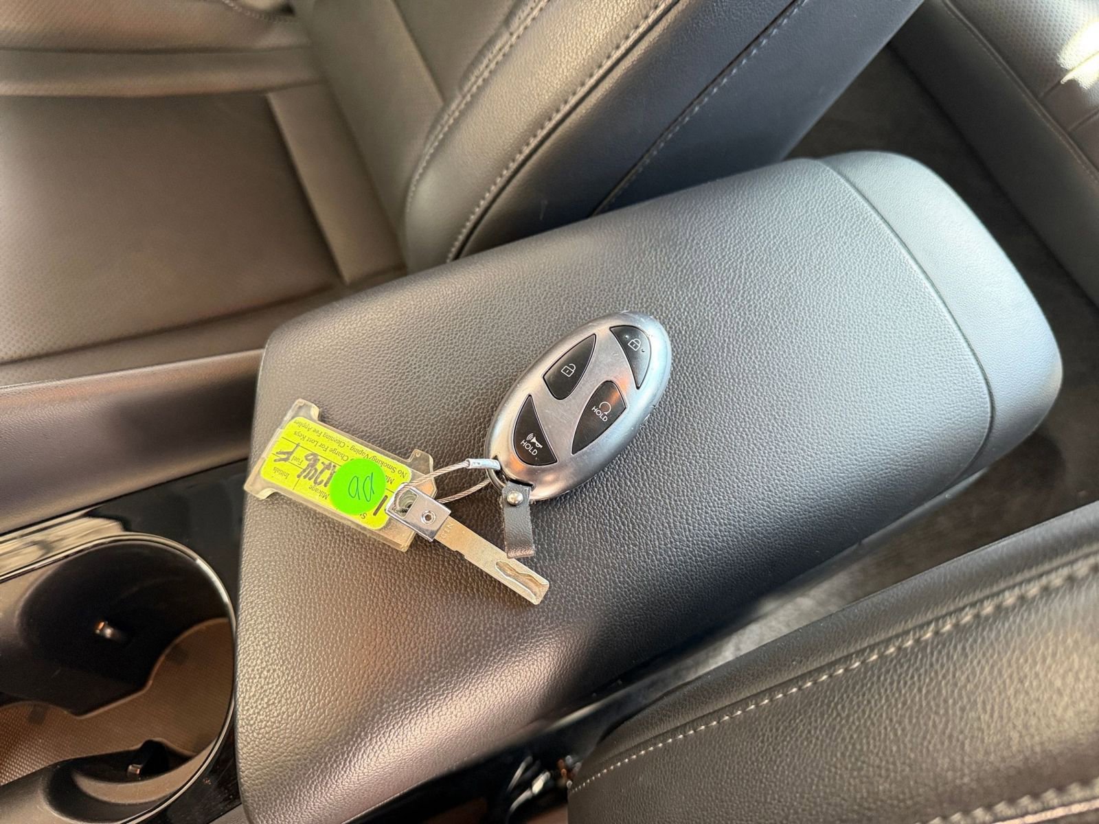 Used 2025 Hyundai Elantra Limited image 22