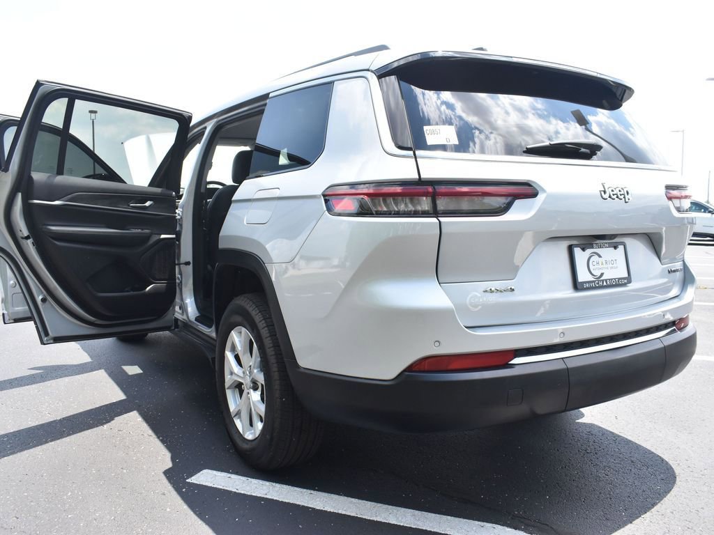 Used 2023 Jeep Grand Cherokee L Limited w/ Trailer Tow Group (B) image 12