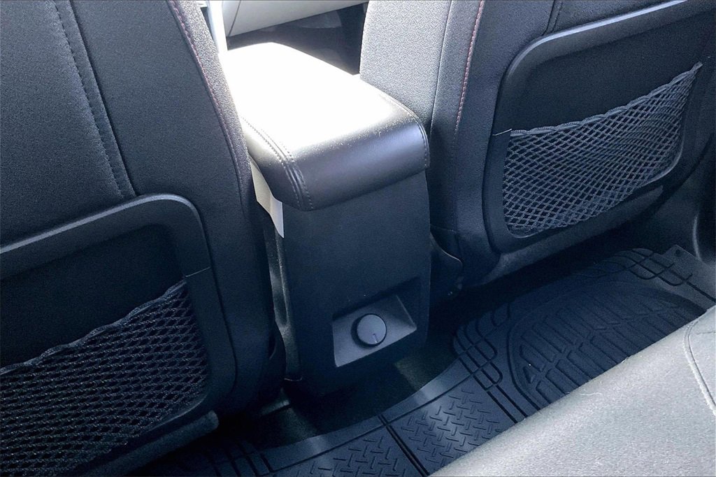 Used 2016 Chevrolet Equinox LT w/ Convenience Package image 34