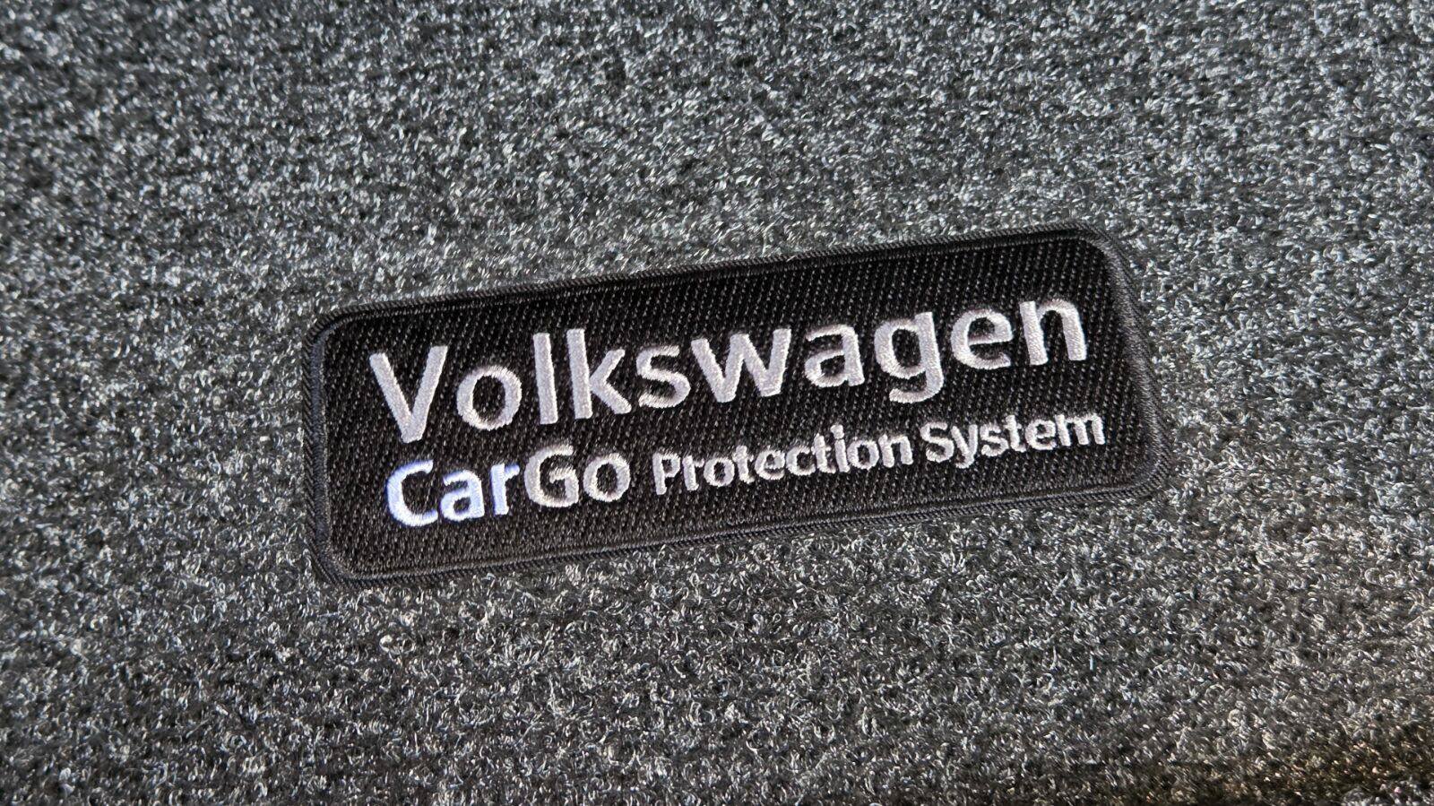 New 2027 Volkswagen Taos SE FWD image 60