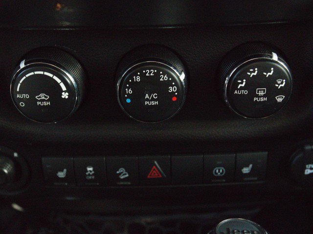 Used 2016 Jeep Wrangler Unlimited Sahara w/ Max Tow Package AWD/4WD image 21