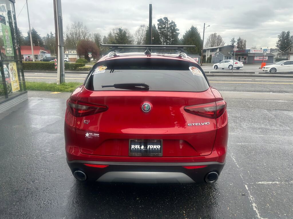 Used 2019 Alfa Romeo Stelvio Ti Lusso w/ Quick Order Package 22X Lusso image 6