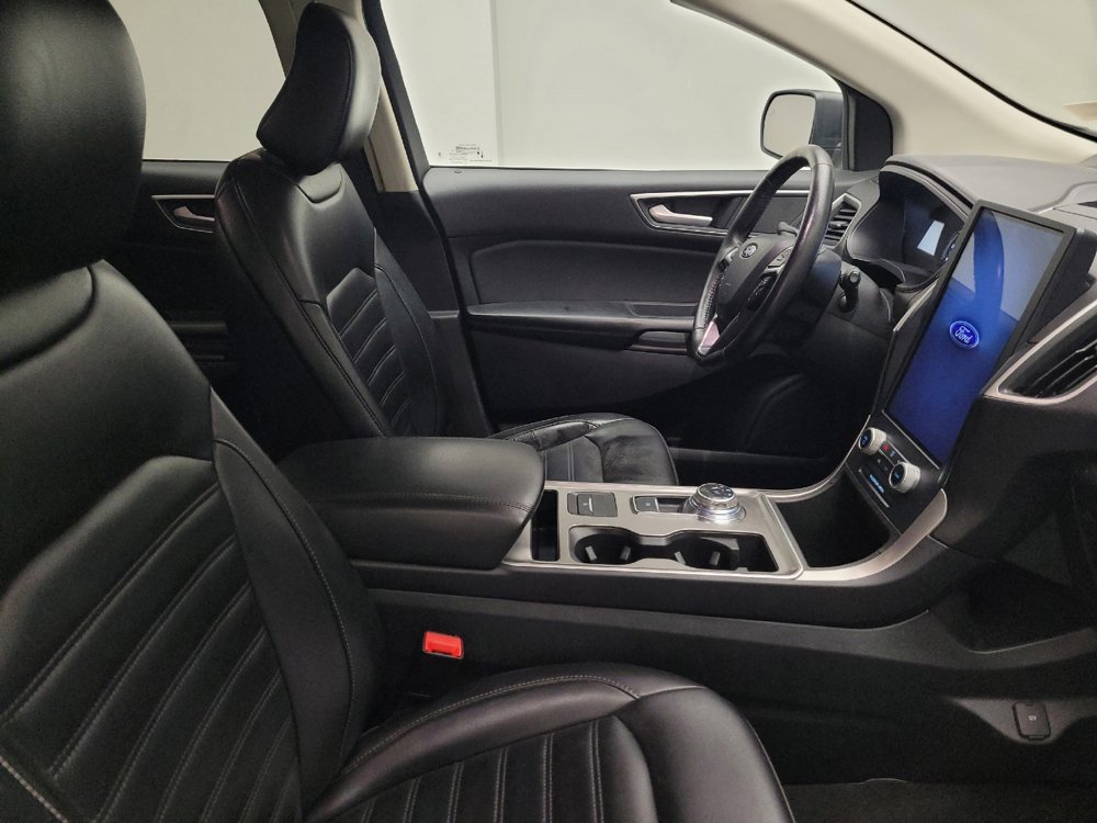 Used 2023 Ford Edge SEL image 21