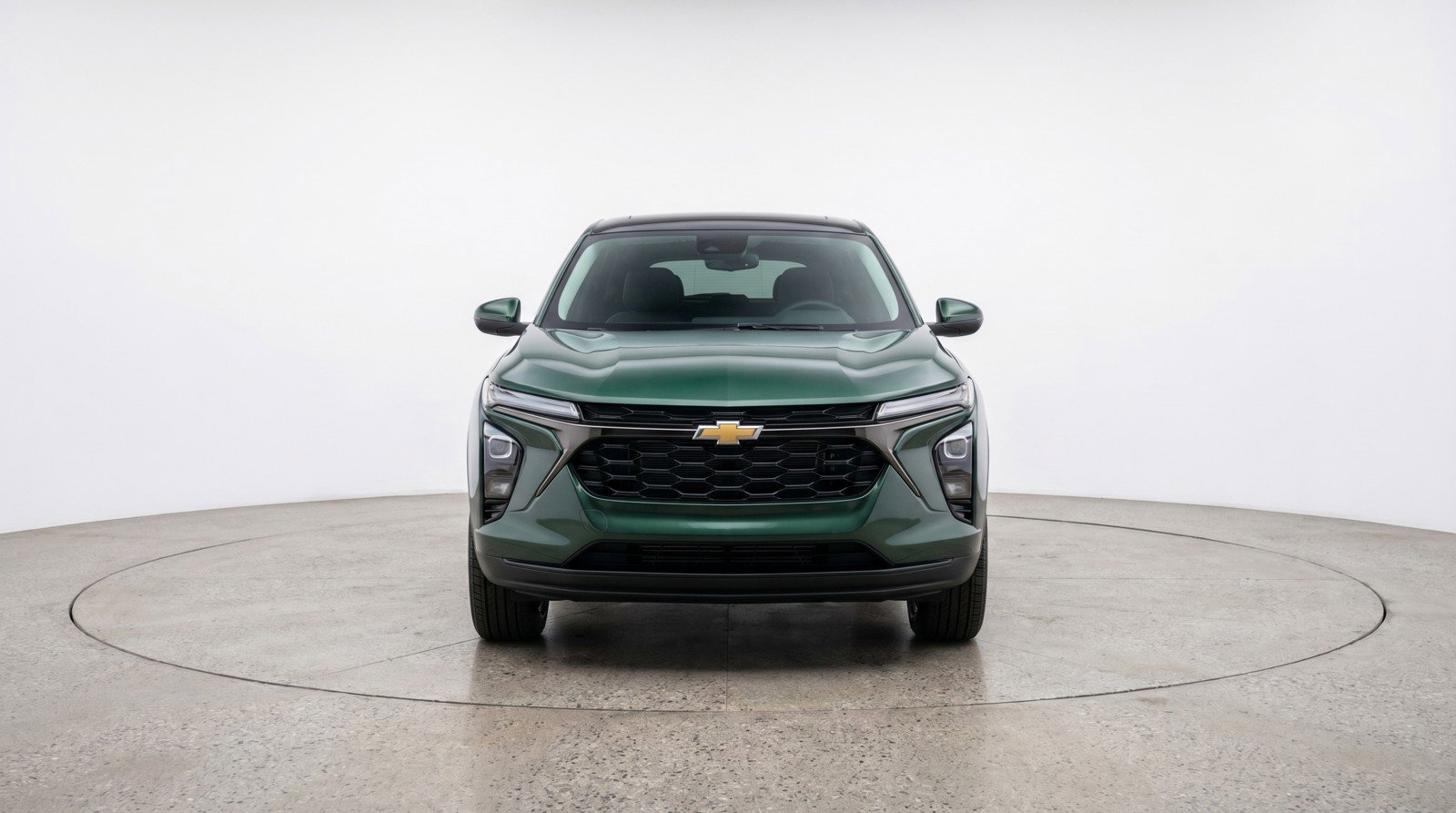 Used 2025 Chevrolet Trax LT FWD image 2