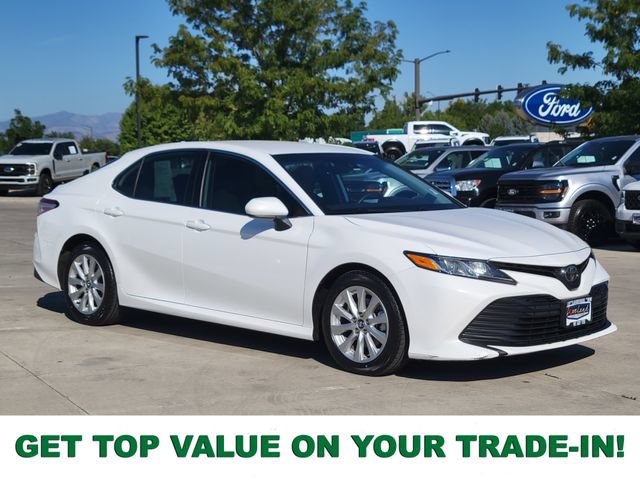 Used 2020 Toyota Camry LE FWD image 1