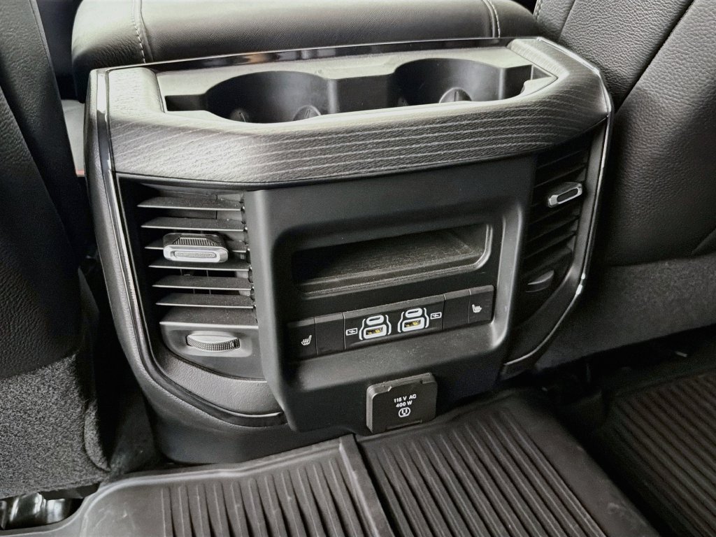 Used 2024 RAM 2500 Limited AWD/4WD image 30