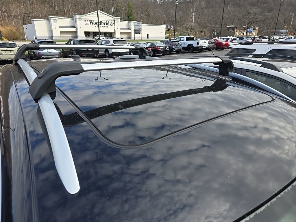 Used 2016 Volkswagen Tiguan SE image 9