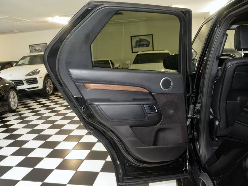 Used 2018 Land Rover Discovery HSE Luxury AWD/4WD image 33