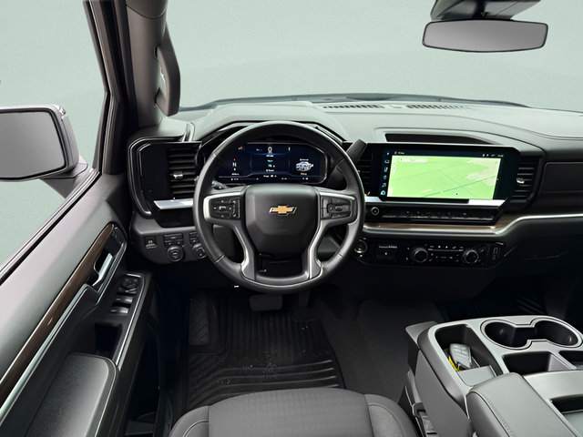 Used 2025 Chevrolet Silverado 1500 LT AWD/4WD image 6