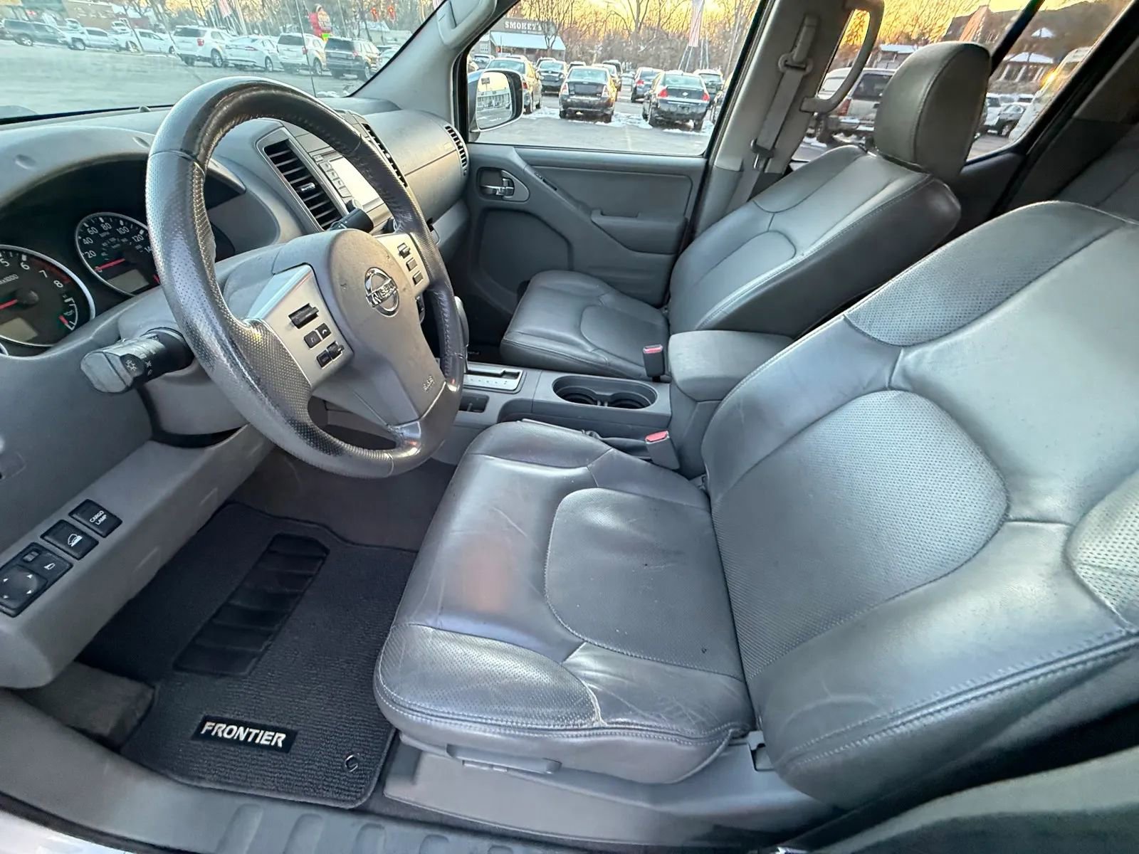 Used 2019 Nissan Frontier SL image 15